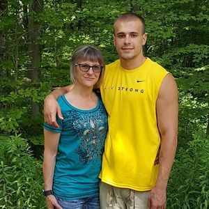 Meet your Posher, Carly